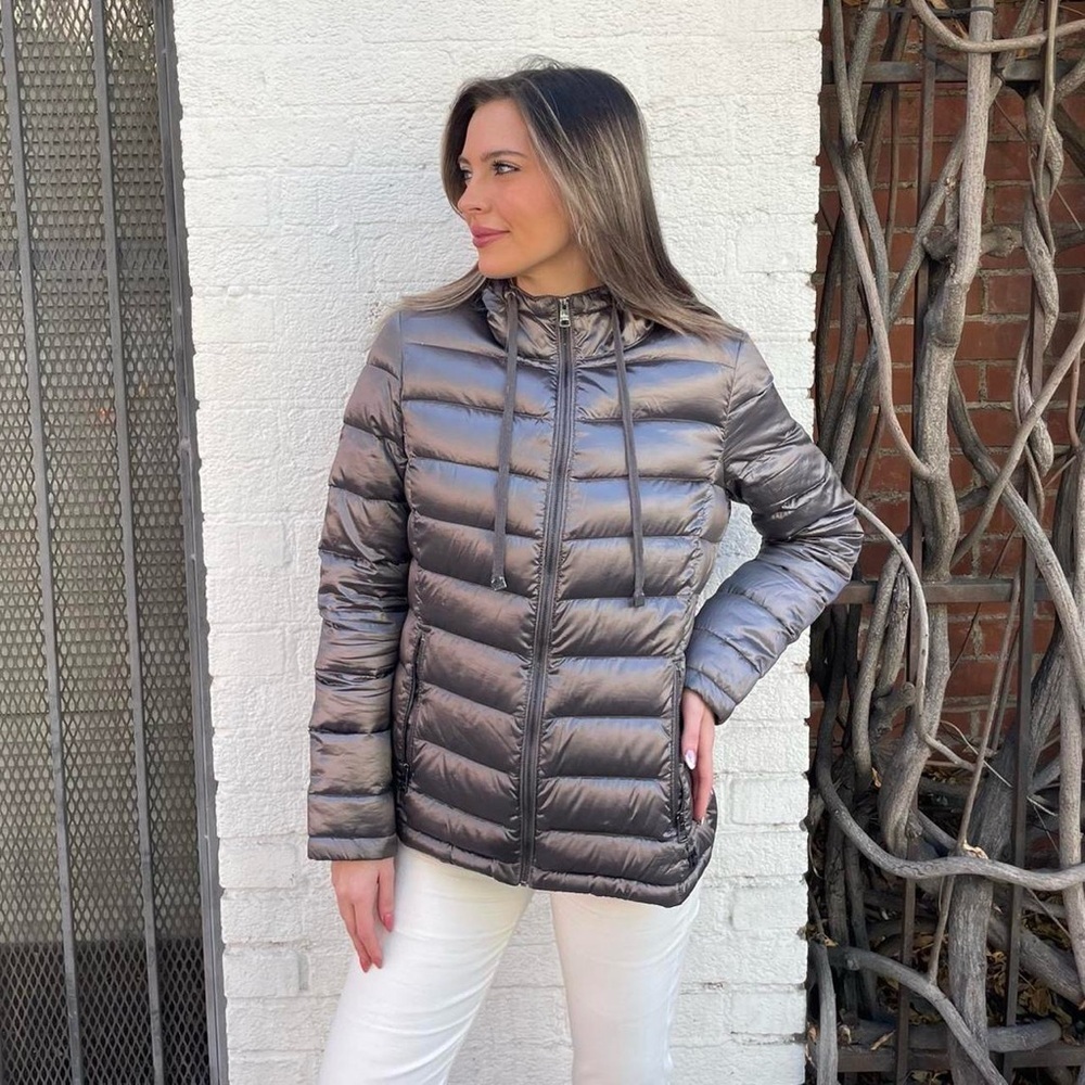 Andrew Marc silver hooded down puffer jacket sz s